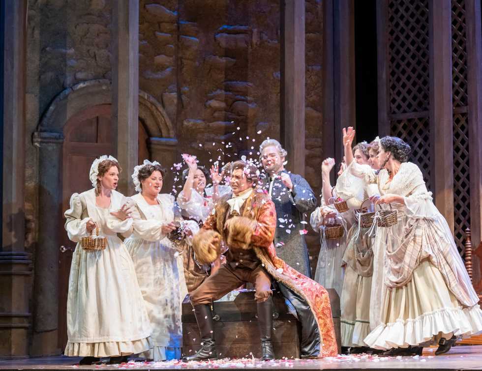 A scene from the The Florentine Opera production of Le Nozze di Figaro.